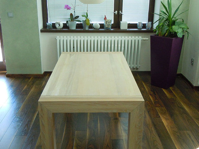 Masivní stůl jasan 150x80cm